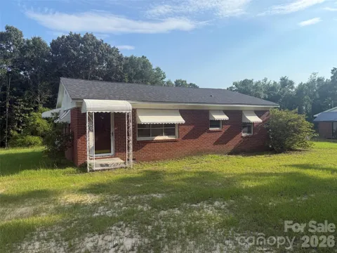 405 Woodland Drive