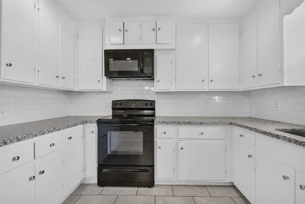1409 Wycliffe Drive Houston, TX 77043