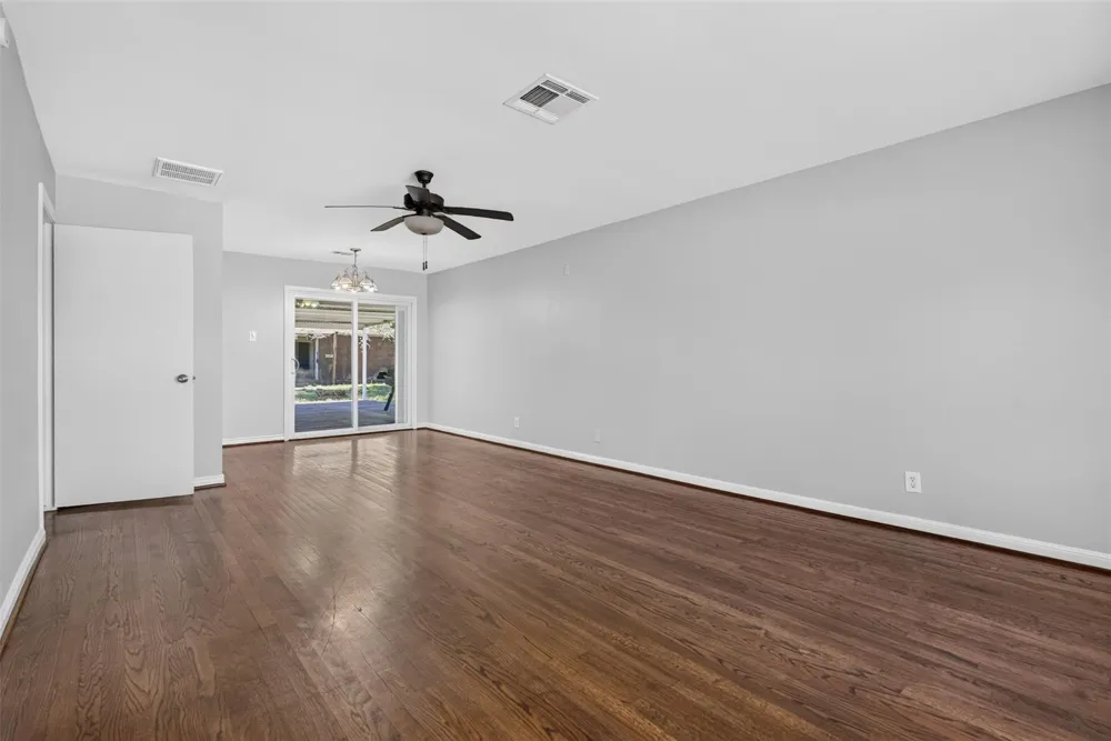 1409 Wycliffe Drive Houston, TX 77043