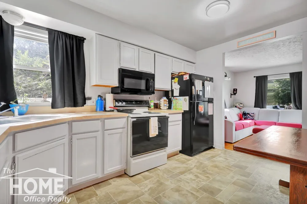 825 W Lake Lansing Road East Lansing City, MI 48823