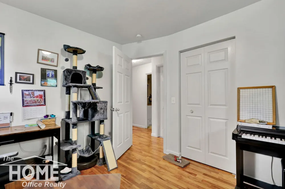 825 W Lake Lansing Road East Lansing City, MI 48823