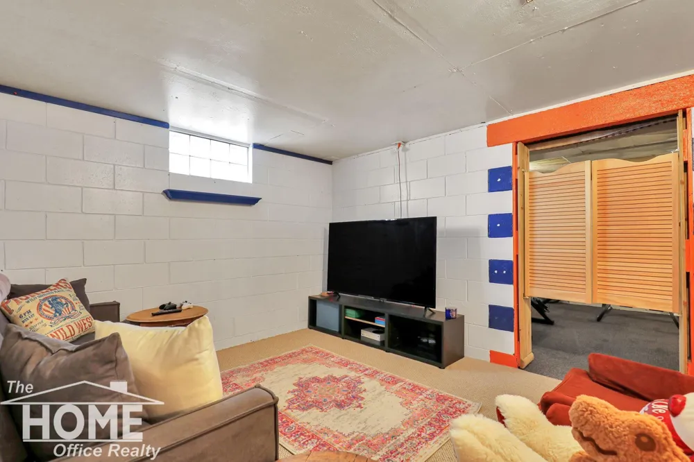 825 W Lake Lansing Road East Lansing City, MI 48823