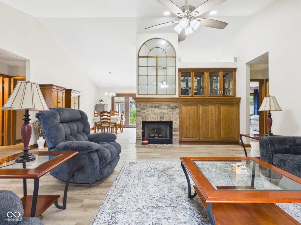1413 Fairview Avenue Alexandria, IN 46001