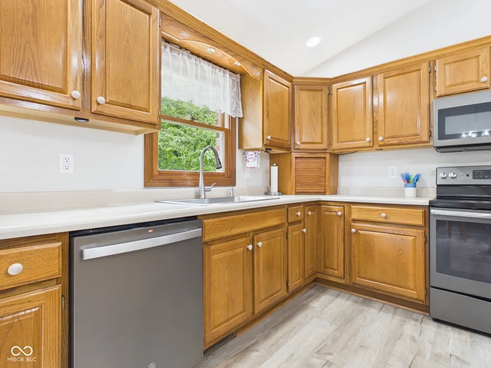 1413 Fairview Avenue Alexandria, IN 46001