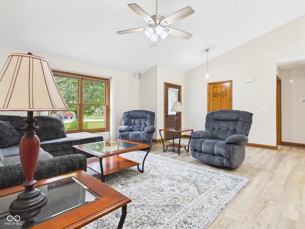 1413 Fairview Avenue Alexandria, IN 46001
