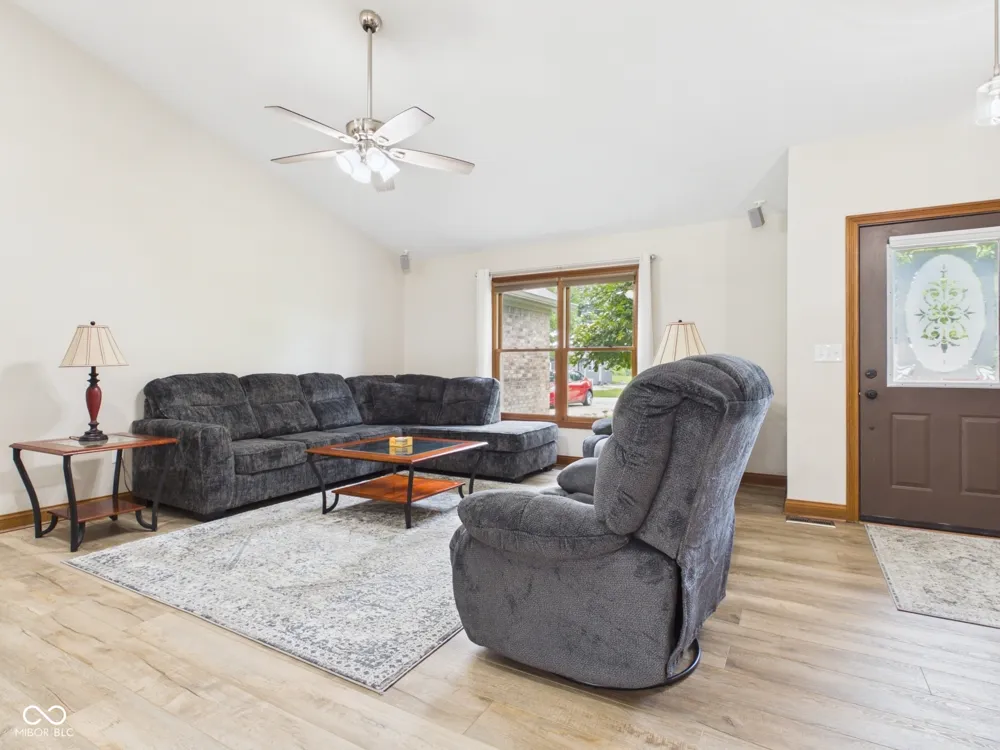 1413 Fairview Avenue Alexandria, IN 46001