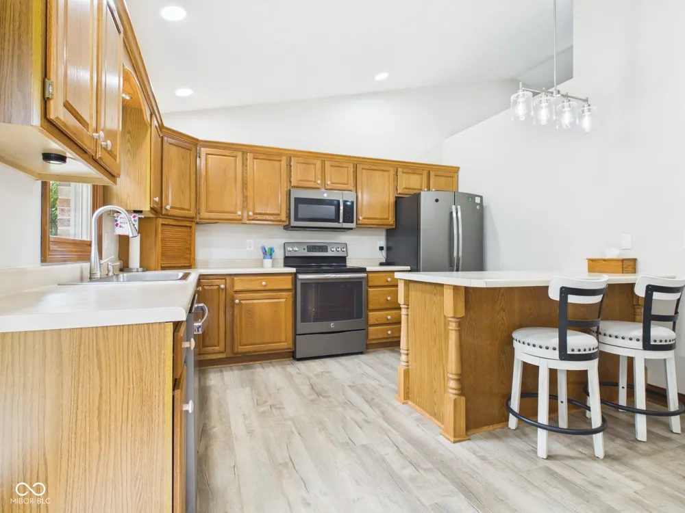 1413 Fairview Avenue Alexandria, IN 46001