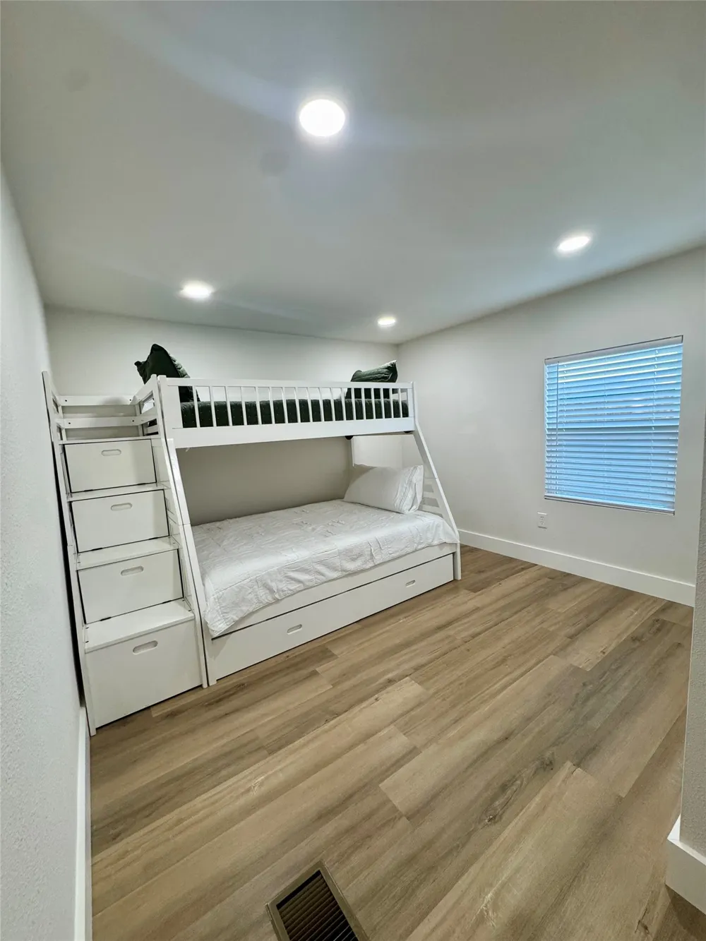 889 Quail Creek Circle Pottsboro, TX 75076