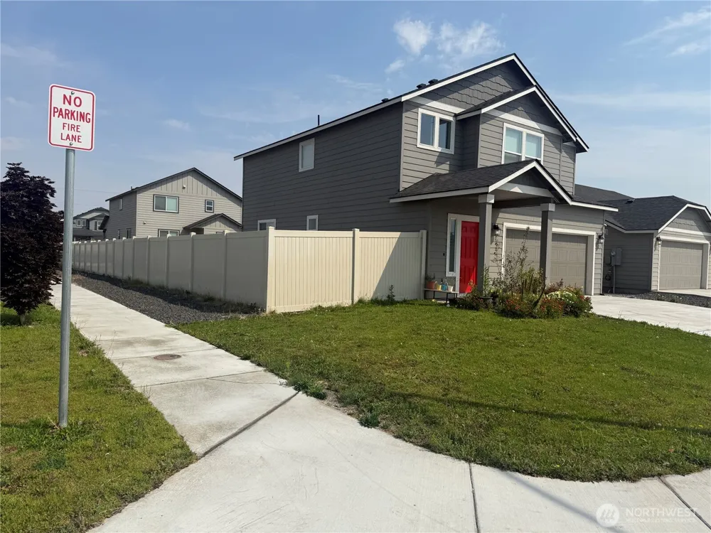 1124 W Aspen Road Moses Lake, WA 98837