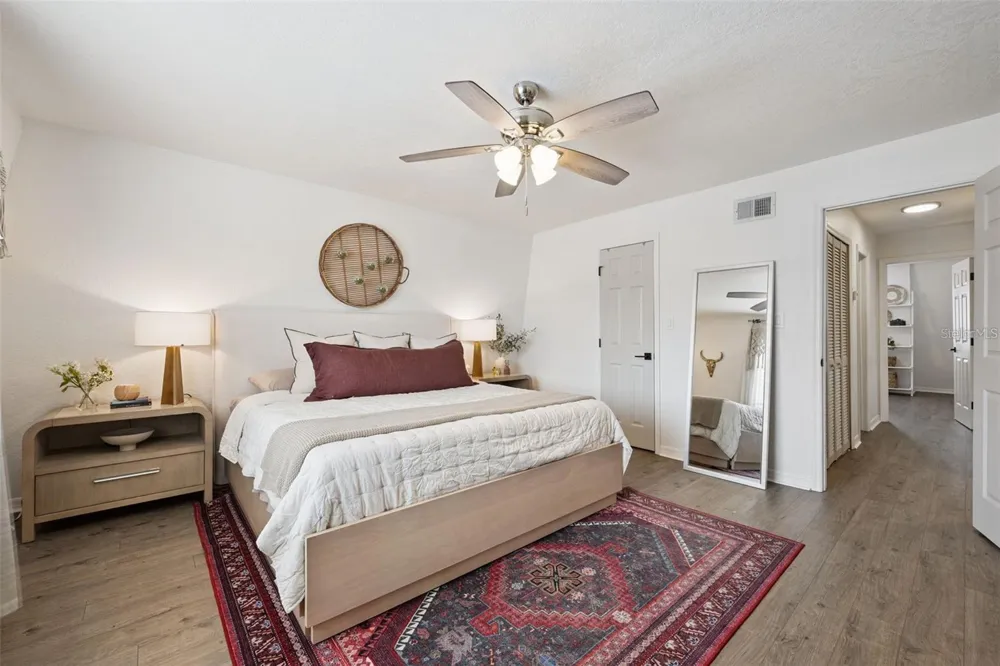 1922 CONWAY ROAD #4 Orlando, FL 32812