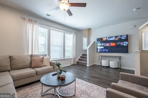 290 Mahone DR