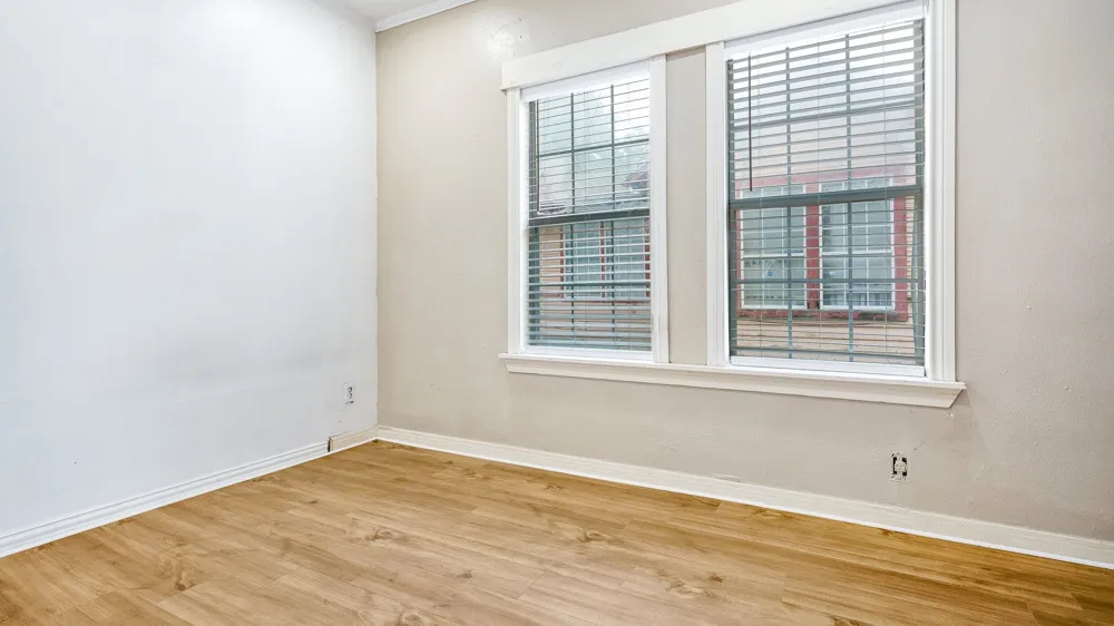 714 S Winnetka Avenue Dallas, TX 75208