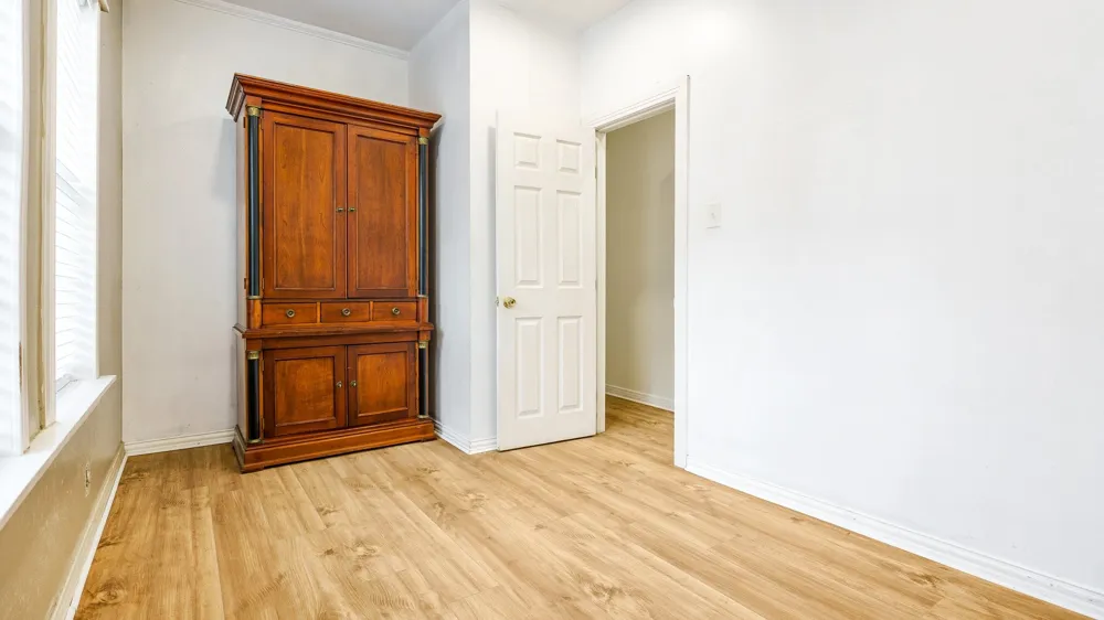 714 S Winnetka Avenue Dallas, TX 75208