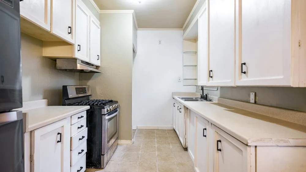 714 S Winnetka Avenue Dallas, TX 75208