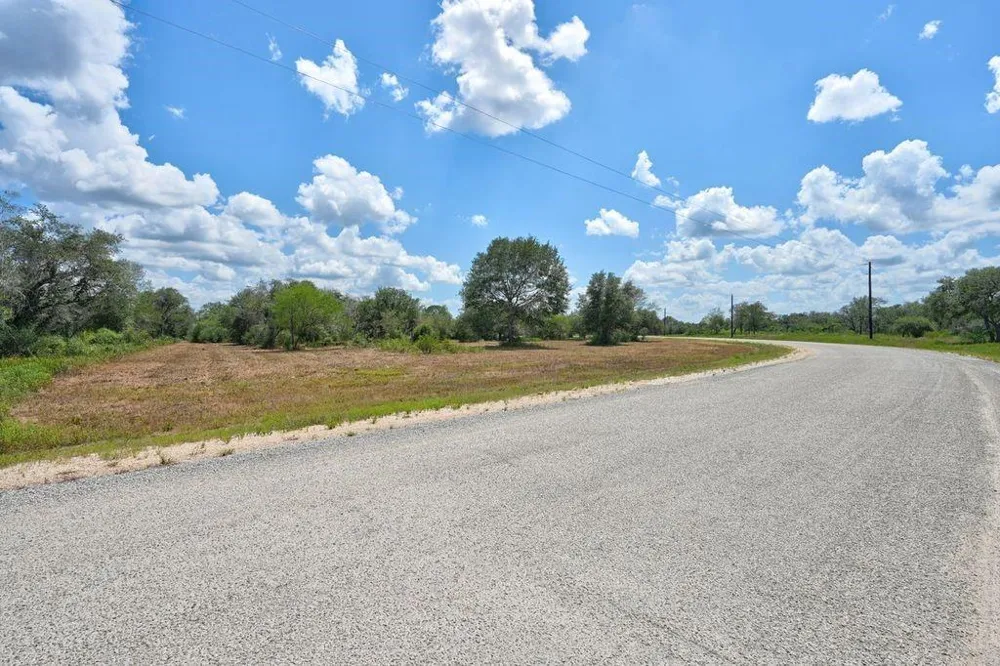 Wigeon Lane Columbus, TX 78934