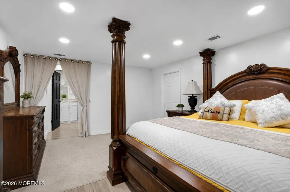 1233 Lawrence Avenue Toms River, NJ 08757