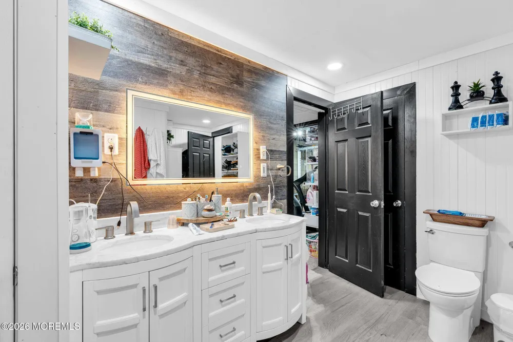 1233 Lawrence Avenue Toms River, NJ 08757