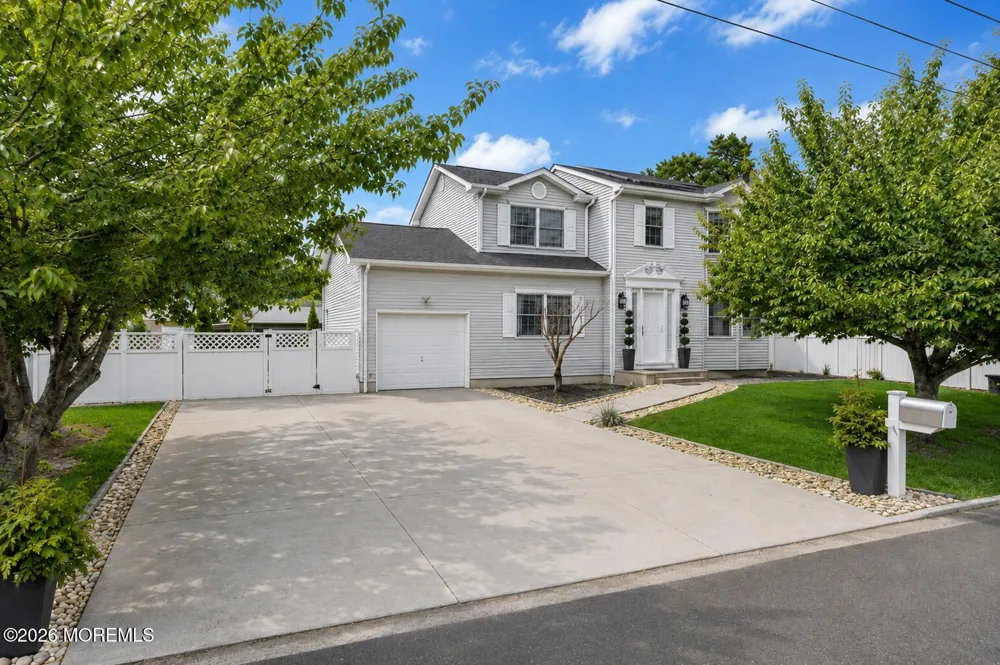1233 Lawrence Avenue Toms River, NJ 08757