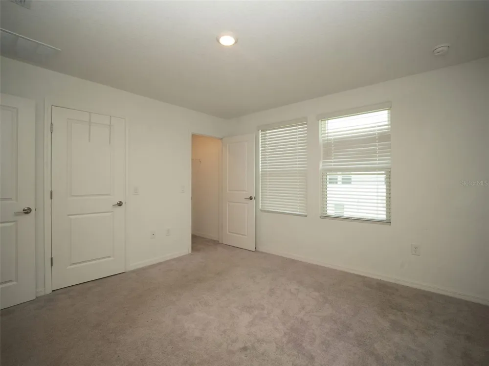 3208 SKYLINE LOOP Poinciana, FL 34758