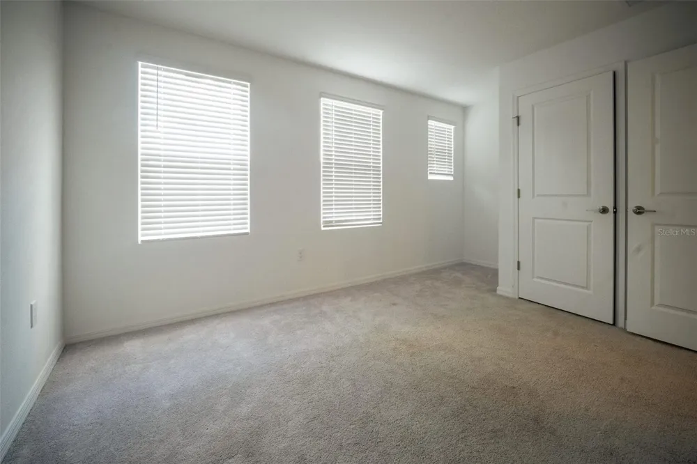 3208 SKYLINE LOOP Poinciana, FL 34758