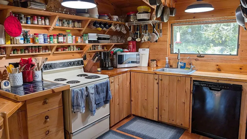 4010 Kennedy Road Cook, MN 55723