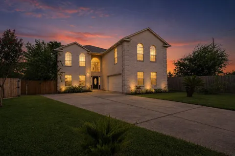 17603 W Fawn River Circle W