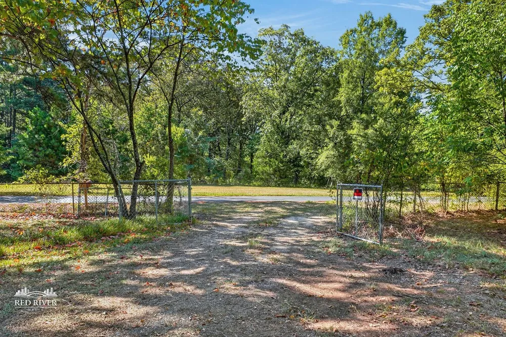 509 Red Strong Road Frierson, LA 71027