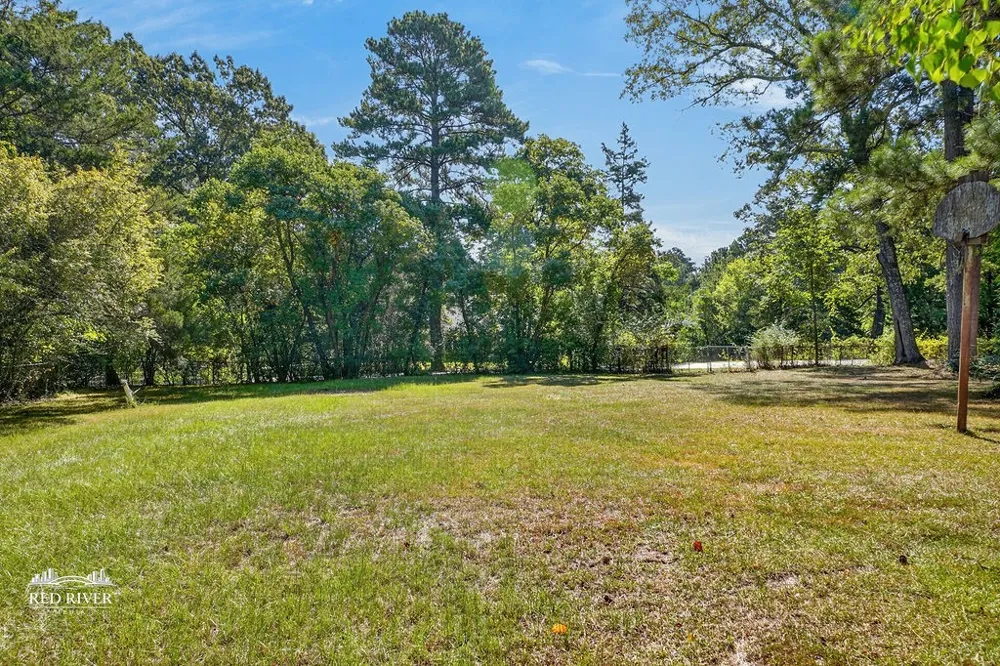 509 Red Strong Road Frierson, LA 71027