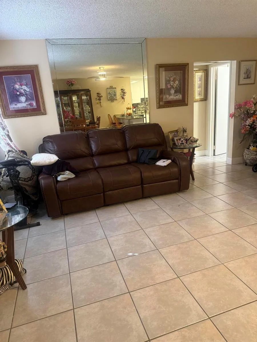 3526 LA PALMAS COURT #A-1 