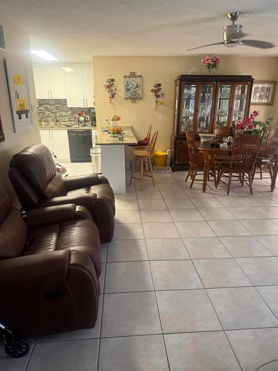 3526 LA PALMAS COURT #A-1 