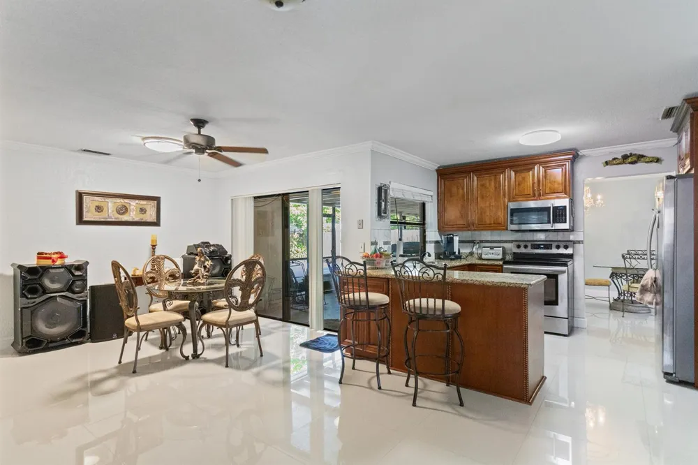 3750 NW 73rd Avenue Lauderhill, FL 33319
