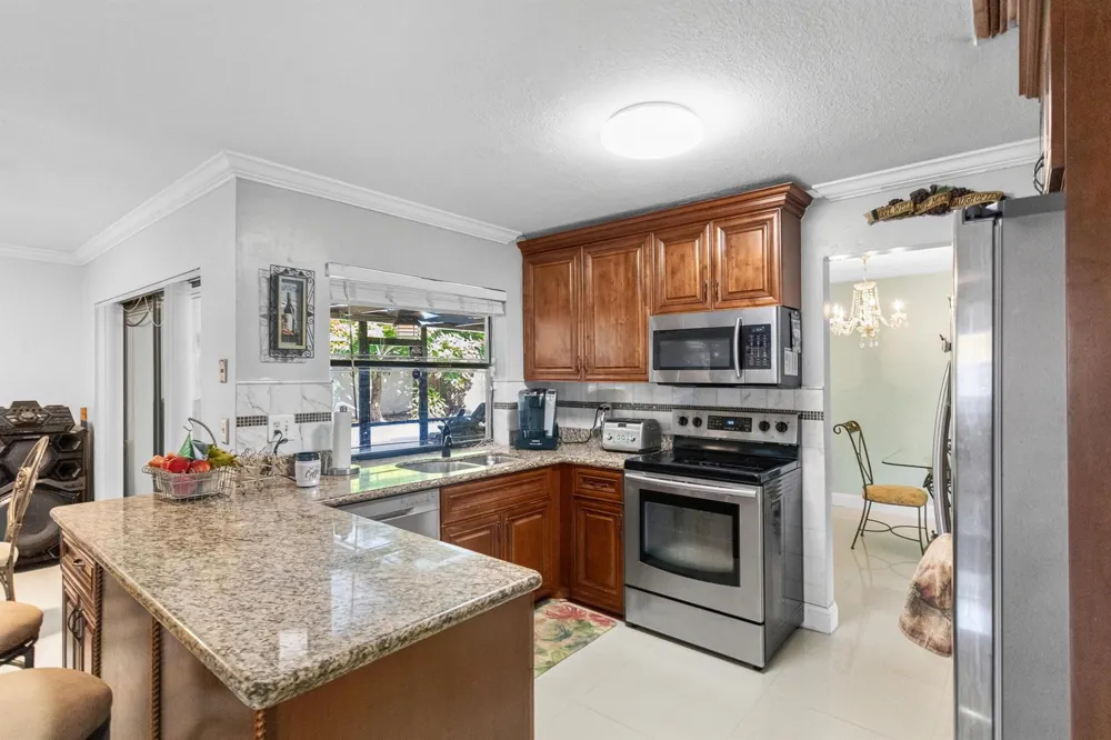 3750 NW 73rd Avenue Lauderhill, FL 33319