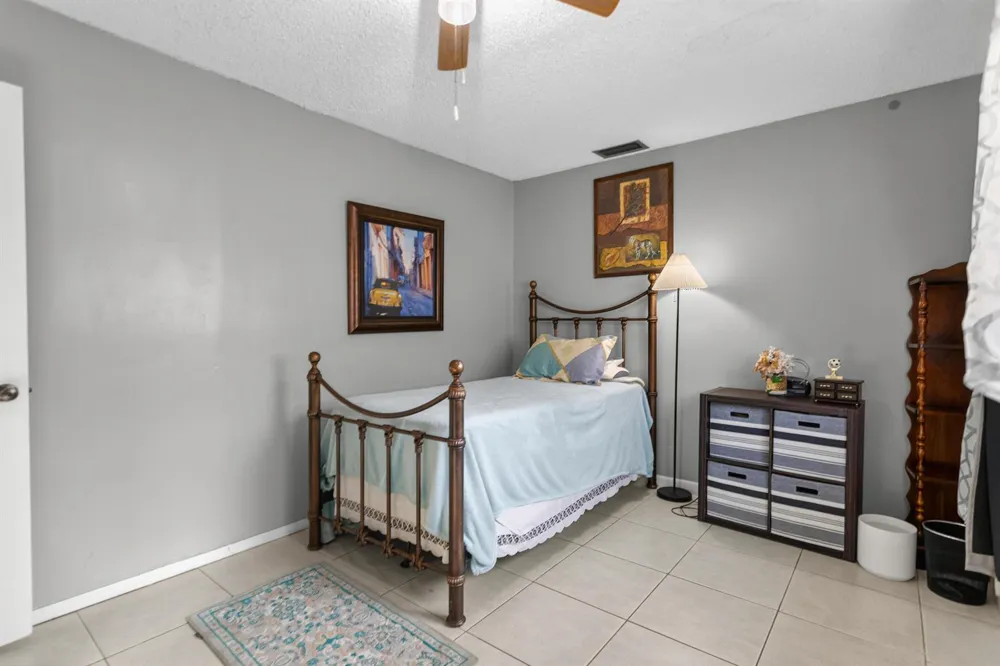 3750 NW 73rd Avenue Lauderhill, FL 33319