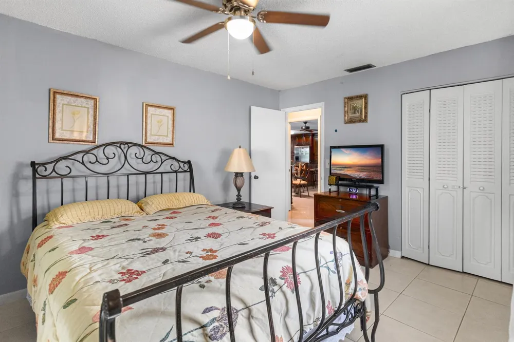 3750 NW 73rd Avenue Lauderhill, FL 33319