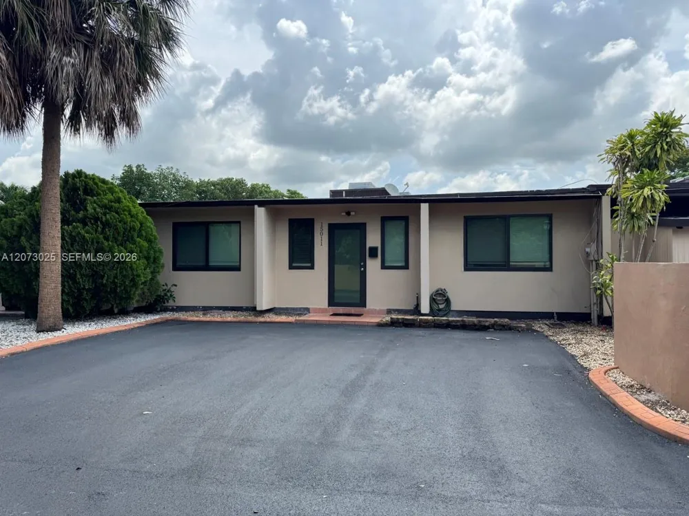 15011 Coconut Ct #15011 Miami Lakes, FL 33014