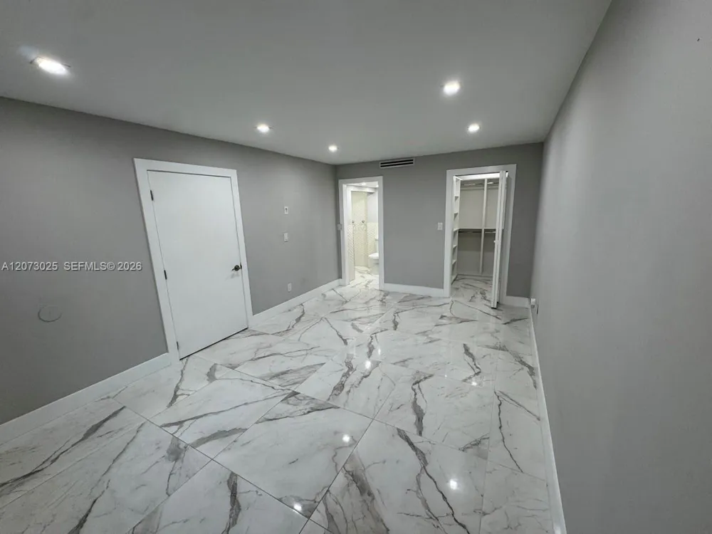 15011 Coconut Ct #15011 Miami Lakes, FL 33014