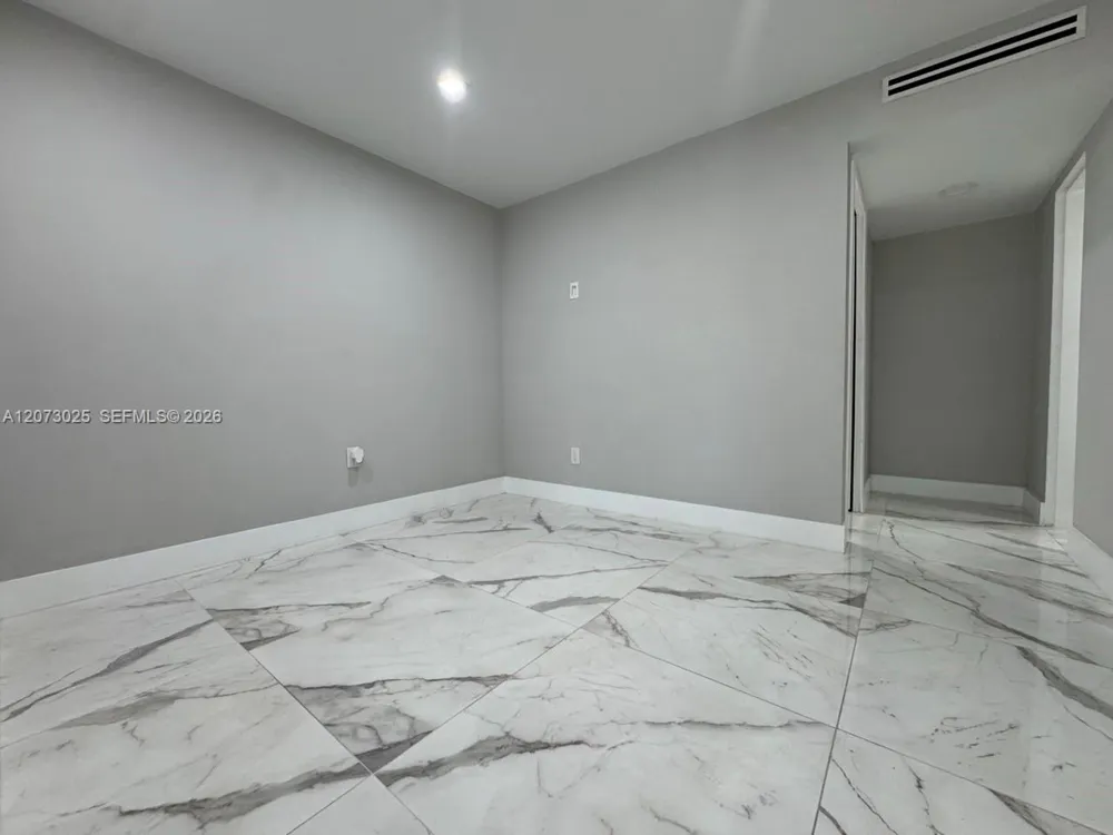 15011 Coconut Ct #15011 Miami Lakes, FL 33014