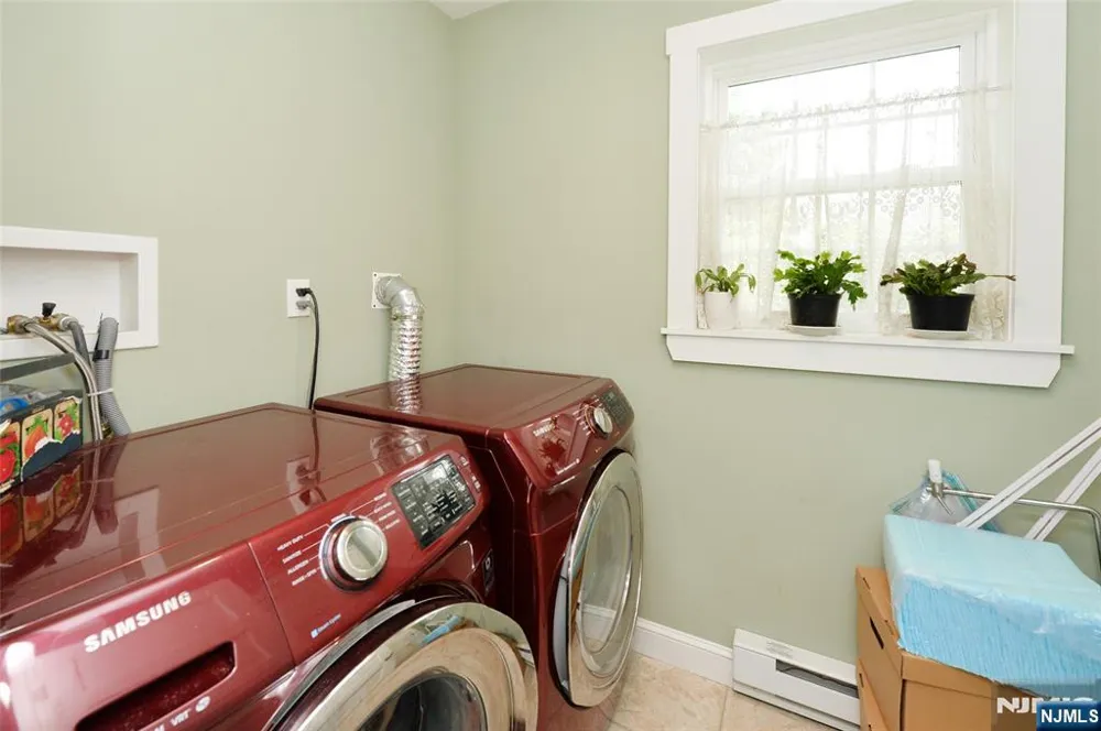 10 Ackerman Avenue Emerson, NJ 07630