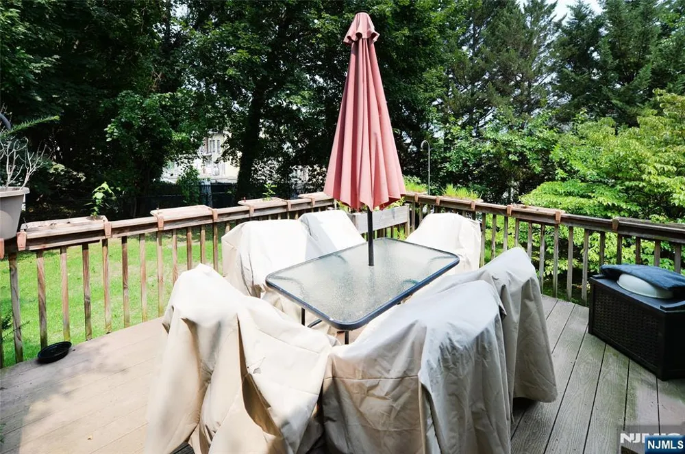 10 Ackerman Avenue Emerson, NJ 07630