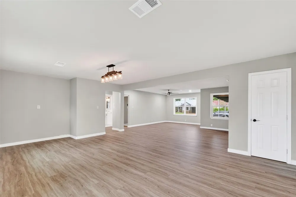 5210 Verdome Lane Houston, TX 77092