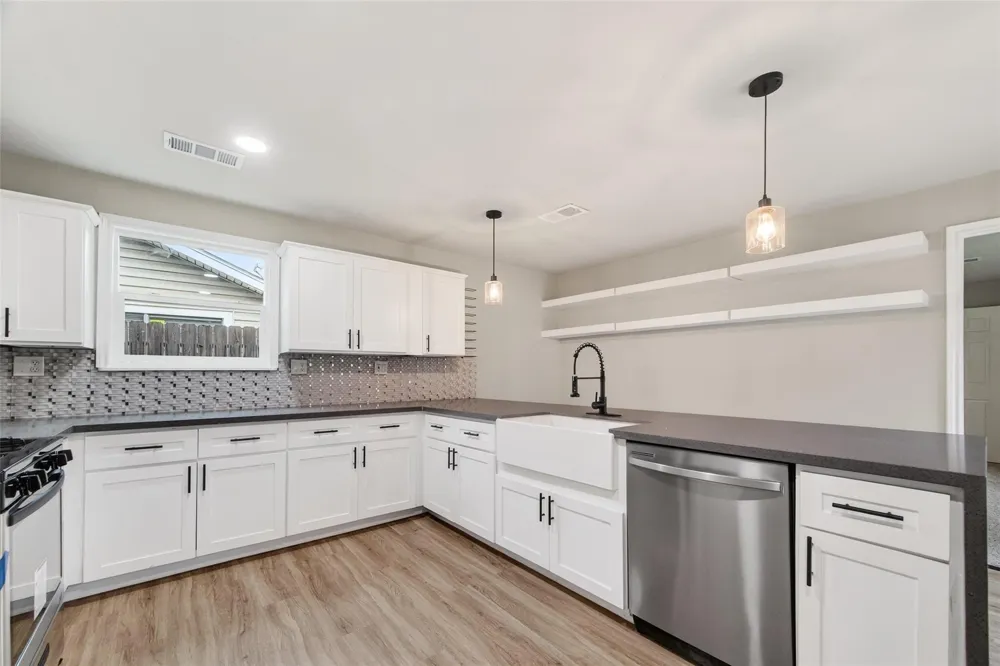 5210 Verdome Lane Houston, TX 77092