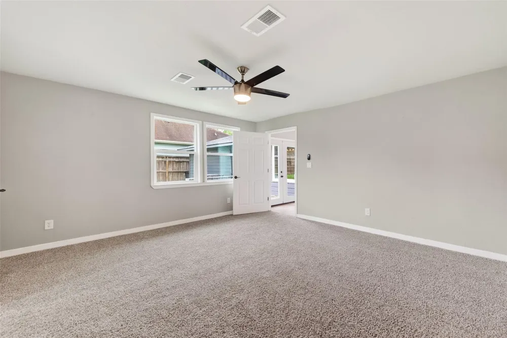 5210 Verdome Lane Houston, TX 77092