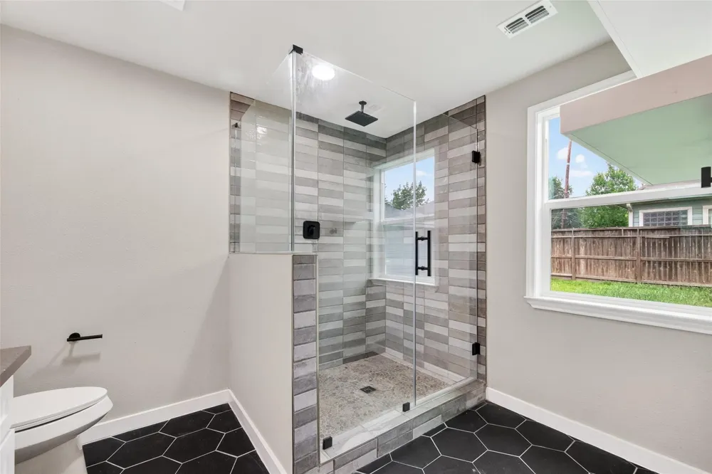 5210 Verdome Lane Houston, TX 77092
