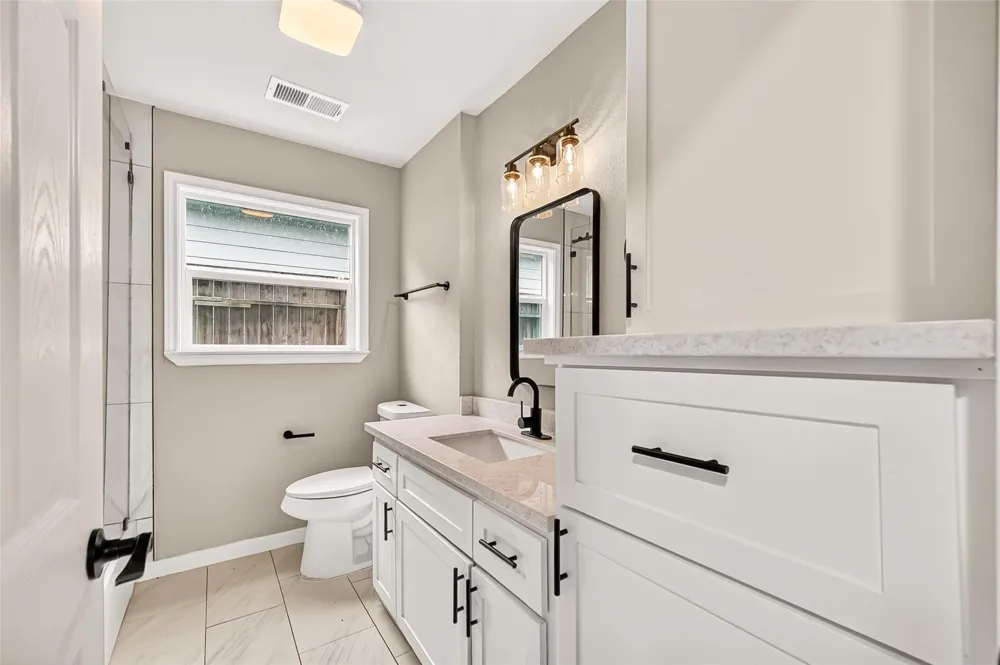 5210 Verdome Lane Houston, TX 77092