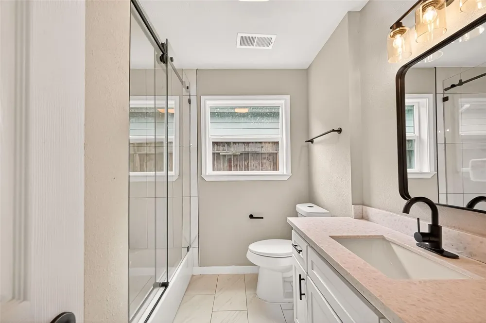 5210 Verdome Lane Houston, TX 77092