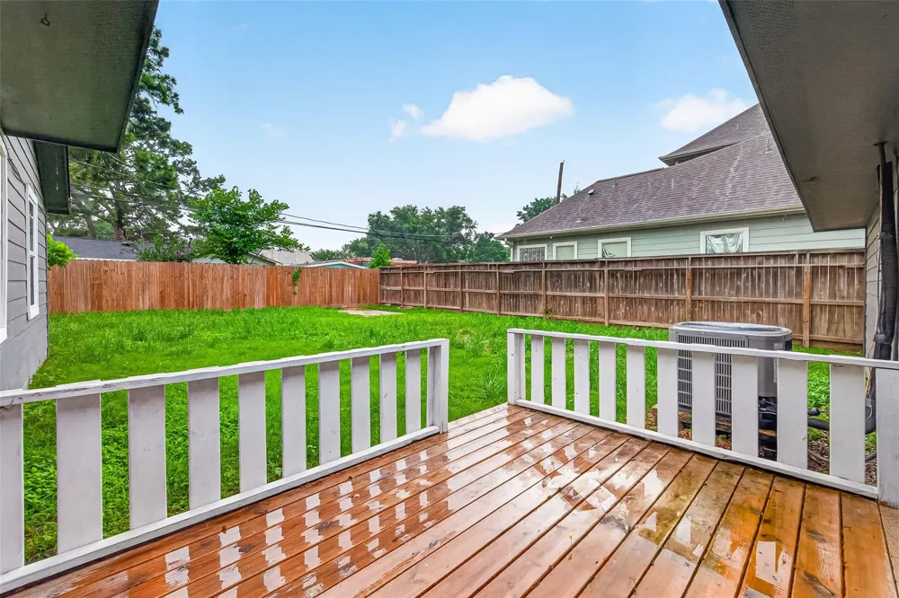 5210 Verdome Lane Houston, TX 77092