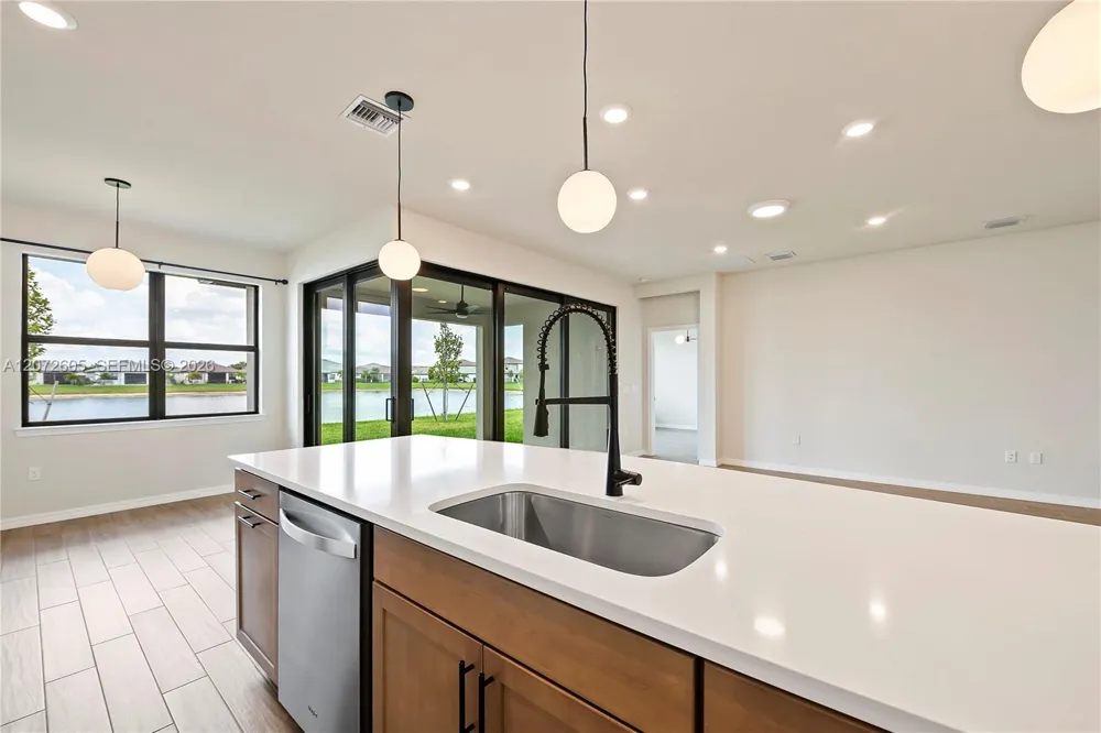 4925 Blistering Way Lake Worth, FL 33467