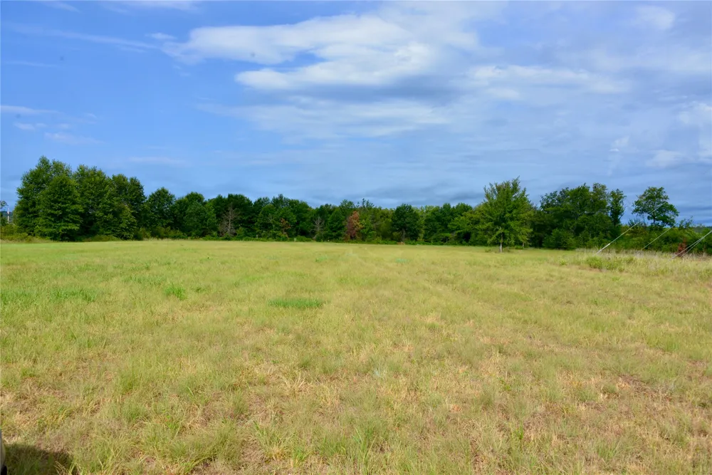 16401 E Hackberry Road Henryetta, OK 74437