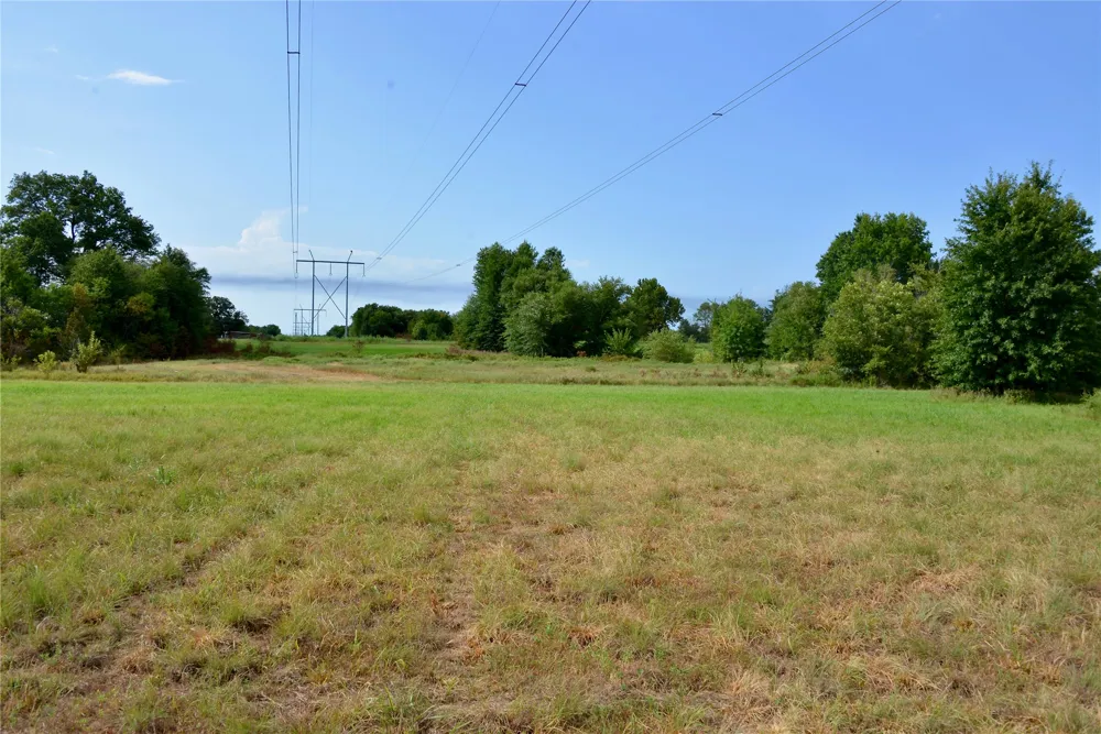 16401 E Hackberry Road Henryetta, OK 74437