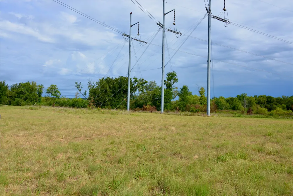 16401 E Hackberry Road Henryetta, OK 74437
